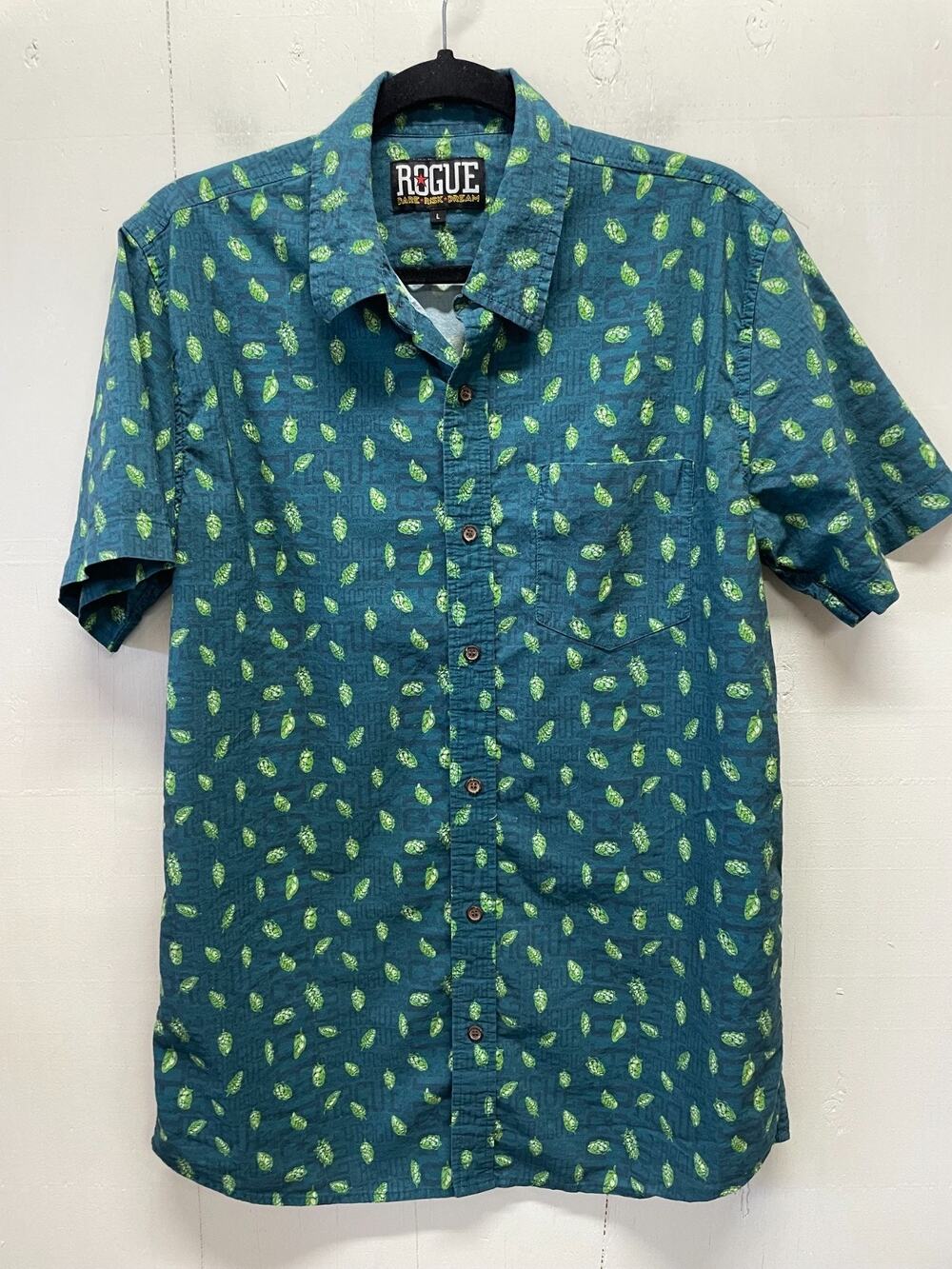 Rogue Brewery Teal Short Sleeve Button-Up Shirt Size Large All-Over Hops Print